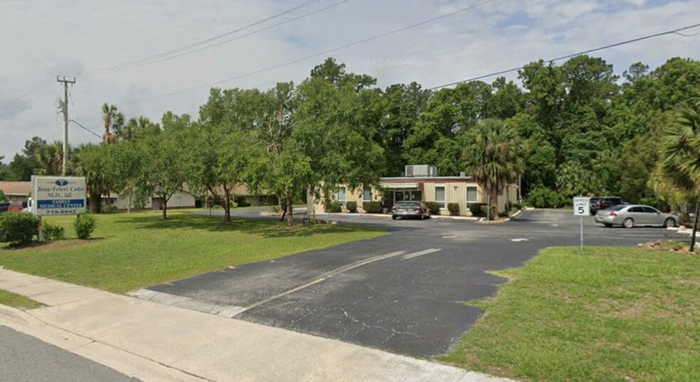 Primary Photo Of 1226 SW Main Blvd, Lake City Medical For Sale