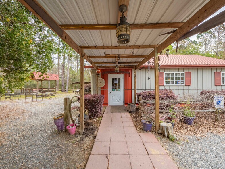 More Photos Of 340 Northview Dr, Jesup Restaurant For Sale