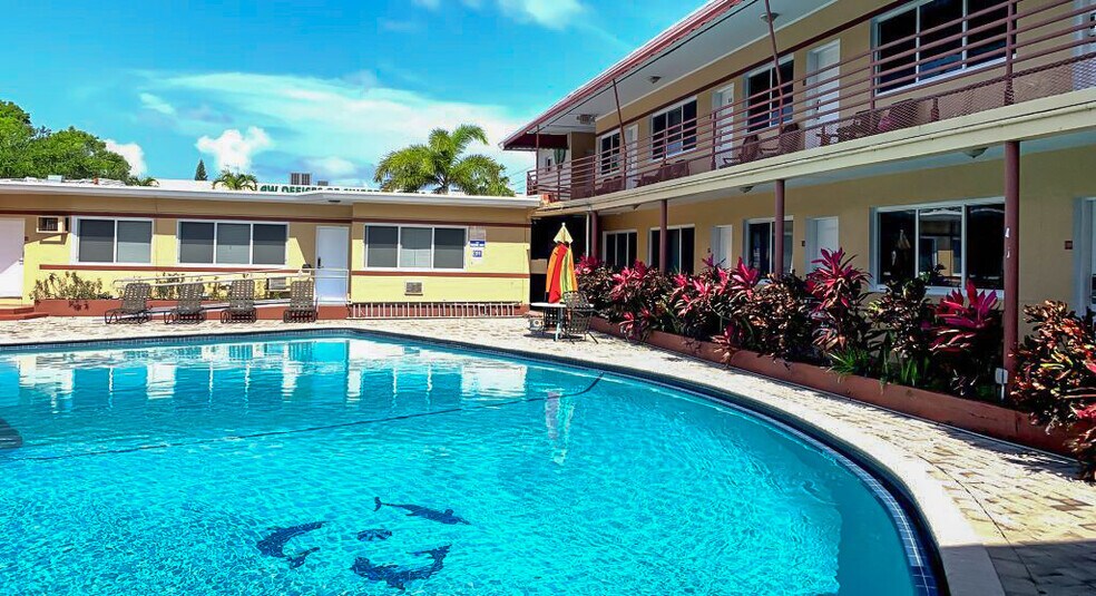 More Photos Of 1010 S Federal Hwy, Hollywood Hotel For Sale