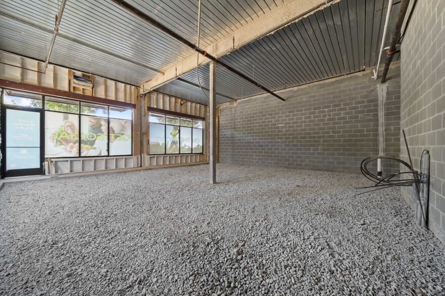 More Photos Of 2030 Main St NW, Atlanta Apartments For Sale