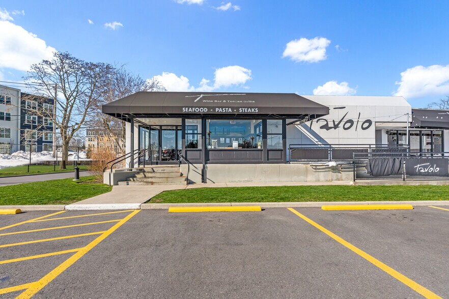 Primary Photo Of 2099 Post Rd, Warwick Restaurant For Sale