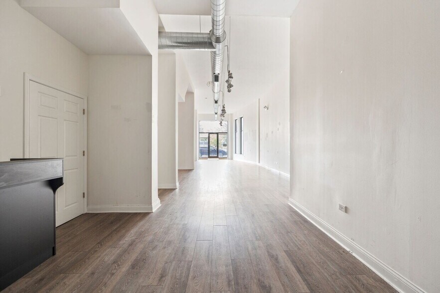 More Photos Of 2800-2802 W Chicago Ave, Chicago Apartments For Sale