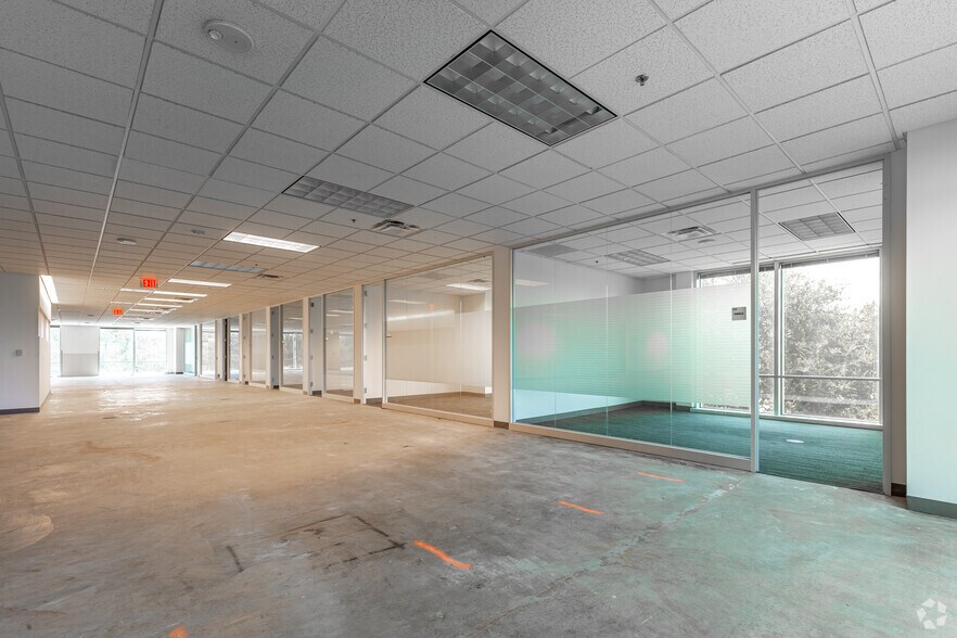 More Photos Of 2600 N Central Expy, Richardson Office For Lease