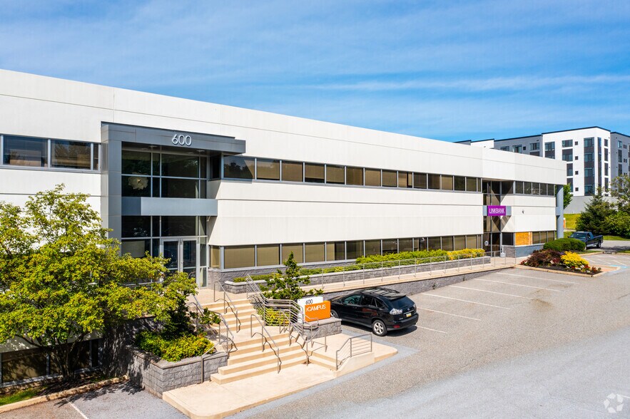 More Photos Of 600 Willowbrook Ln, West Chester Unknown For Sale