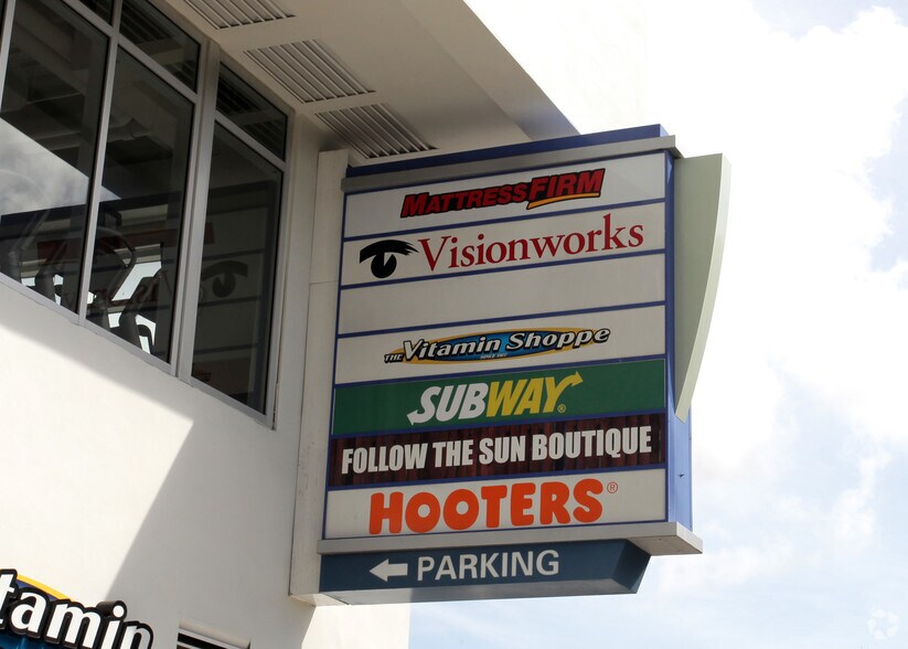 More Photos Of 3301 Coral Way, Miami Unknown For Lease