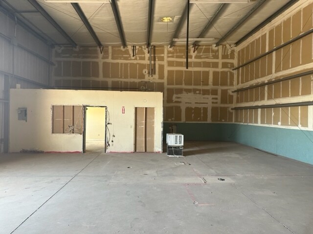 More Photos Of 2421 Portico Blvd, Calexico Warehouse For Lease