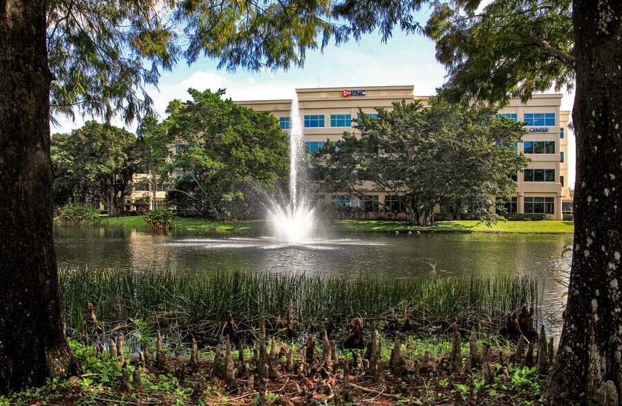 More Photos Of 7108-7121 Fairway Dr, Palm Beach Gardens Unknown For Lease