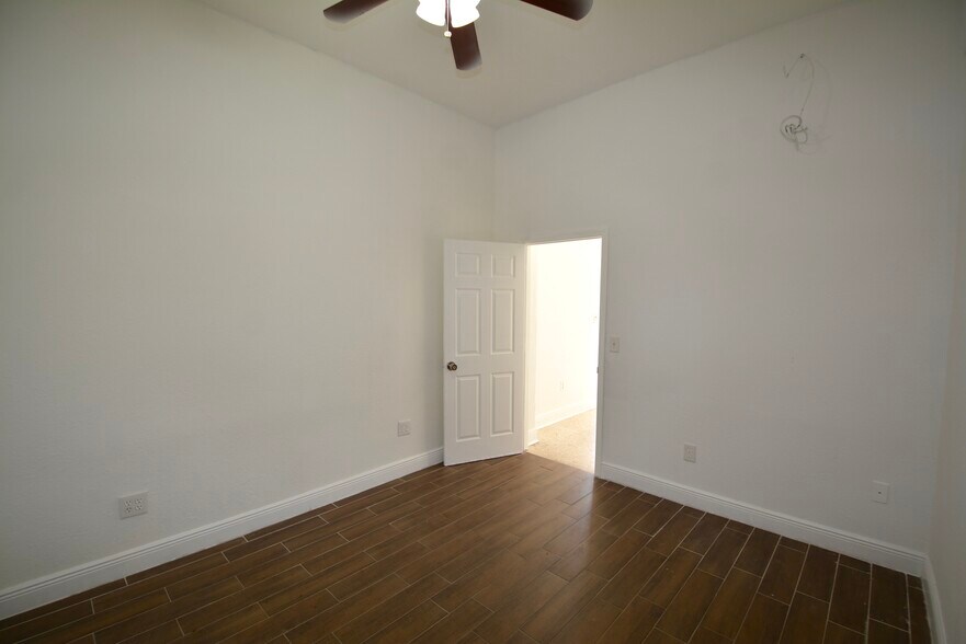 More Photos Of 5525 NW 7th Ave, Miami Loft Creative Space For Lease