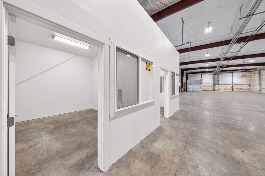 More Photos Of 188 Salmon Way, White City Industrial For Sale