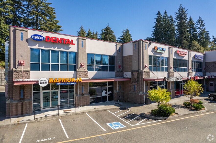 More Photos Of 18525-18623 Highway 99, Lynnwood Freestanding For Lease