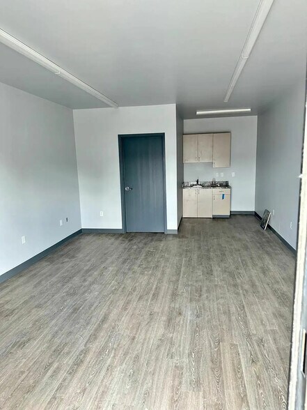 More Photos Of 3101-3107 La Place Ln, Laplace Distribution For Lease