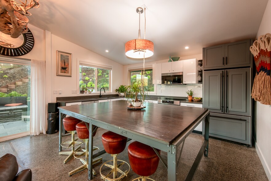 More Photos Of 22855 Chianti Rd, Cloverdale Apartments For Sale