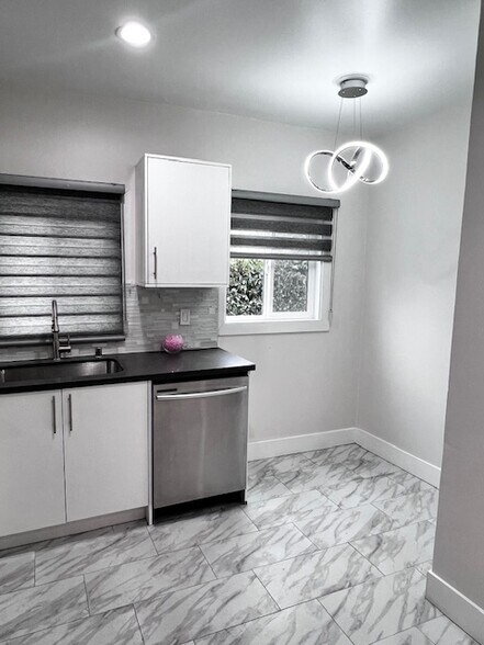 More Photos Of 801 N Alexandria Ave, Los Angeles Apartments For Sale