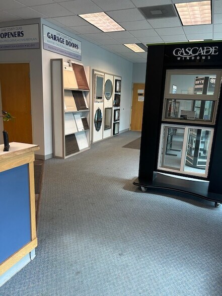 More Photos Of 1369 W 6th Ave, Eugene Storefront Retail Office For Lease