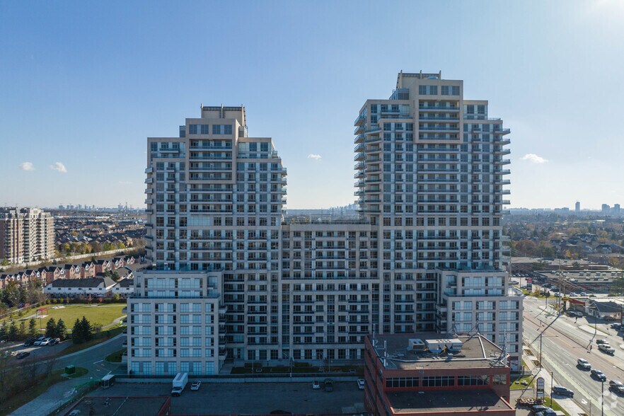 More Photos Of 9201 Yonge St, Richmond Hill Apartments For Sale