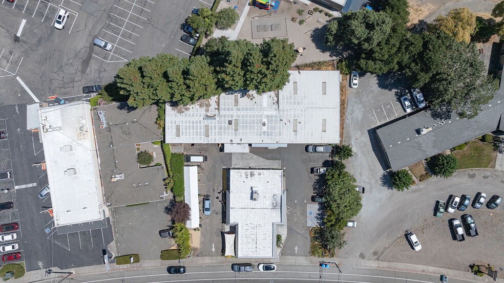 More Photos Of 4036 Montgomery Dr, Santa Rosa Warehouse For Lease