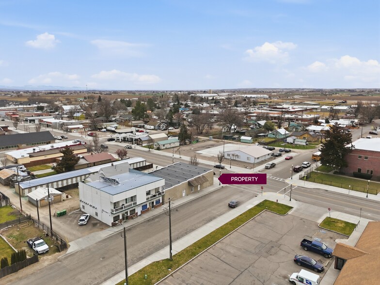 More Photos Of 437 SW 3rd St, Fruitland Freestanding For Sale