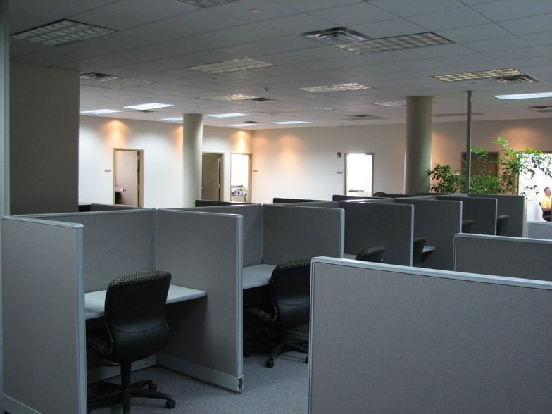 More Photos Of 500 West St, Spindale Office For Lease