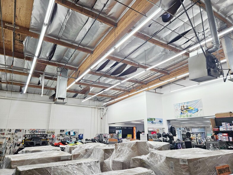 More Photos Of 32203 Castaic Rd, Castaic Freestanding For Lease