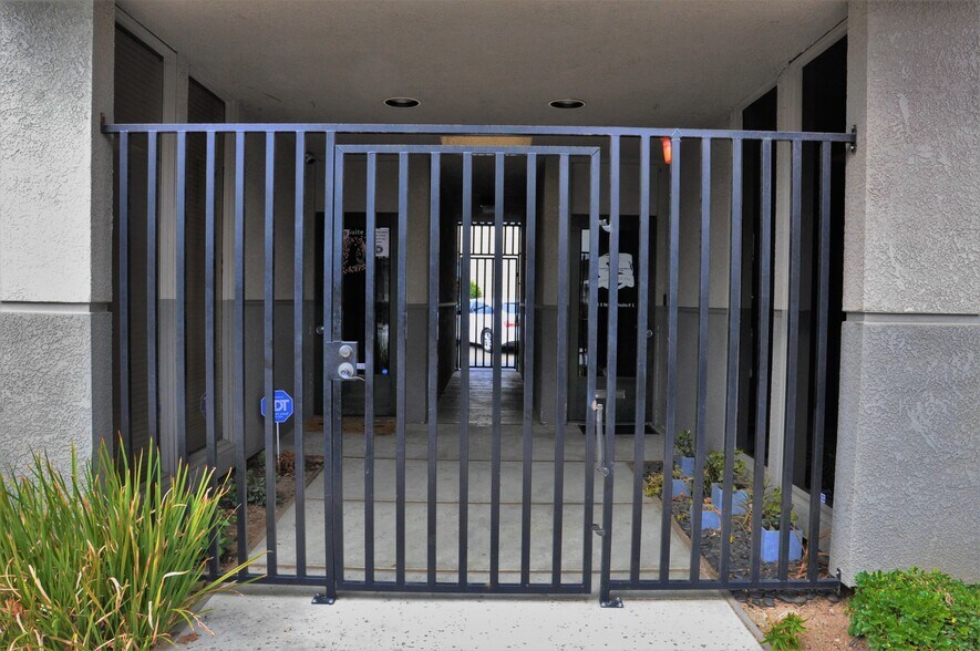 More Photos Of 1321 I St, Modesto Medical For Lease