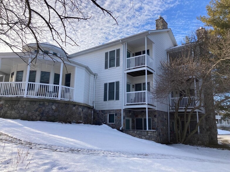 More Photos Of 3158 S State Road 2, Valparaiso Hotel For Sale