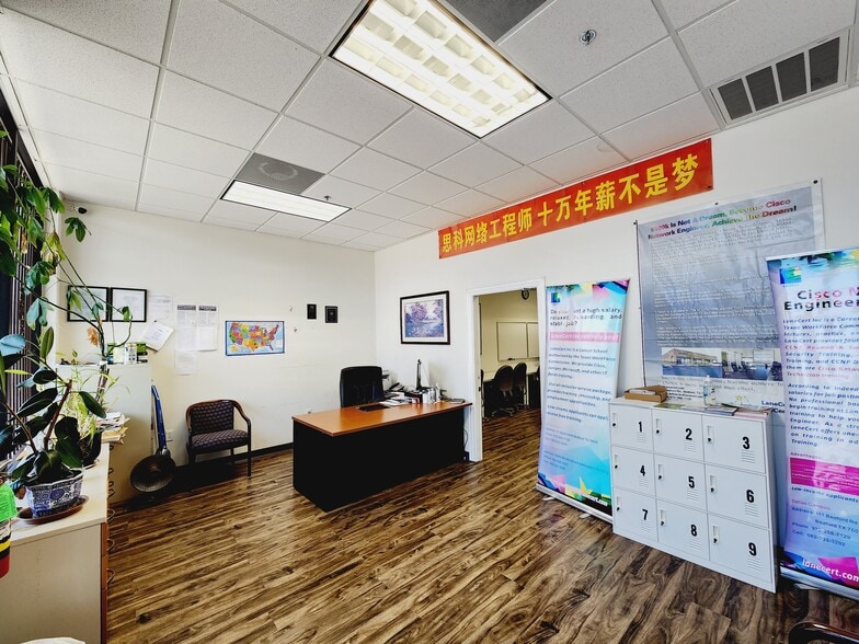 More Photos Of 12989 Bellaire Blvd, Houston Storefront For Sale