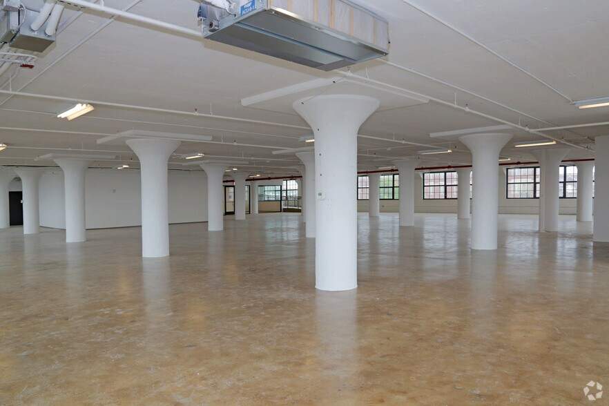 Photo of 6th Floor Ste 611