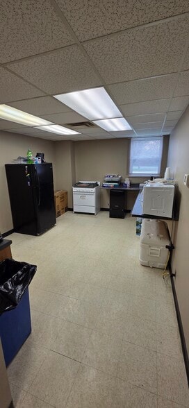 More Photos Of 2431 E River Rd, Dayton Warehouse For Sale
