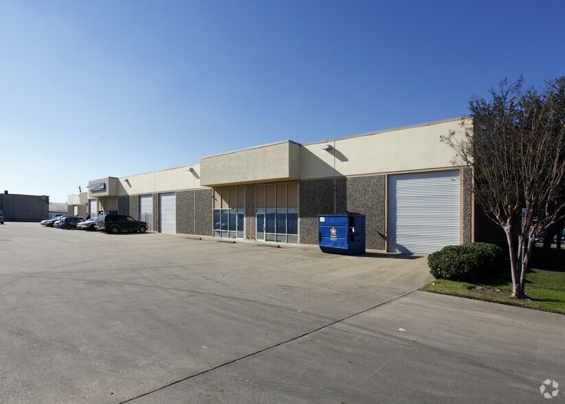 Primary Photo Of 5407 Glenmont Dr, Houston Warehouse For Lease