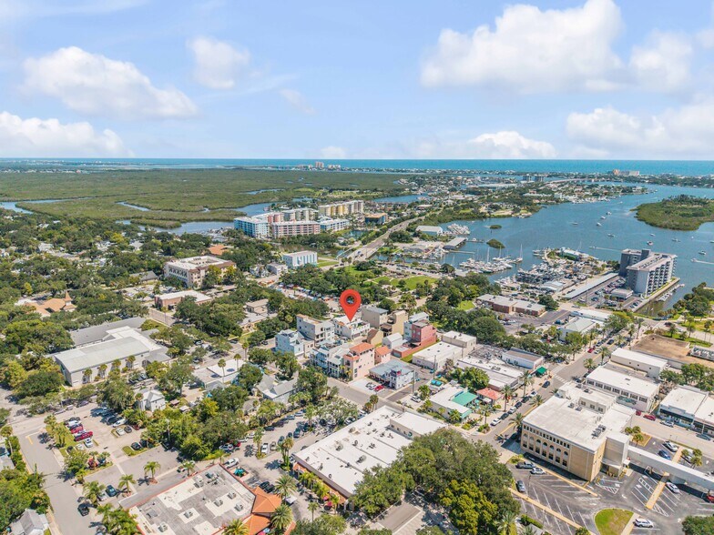 More Photos Of 136 Julia St, New Smyrna Beach Flex For Sale