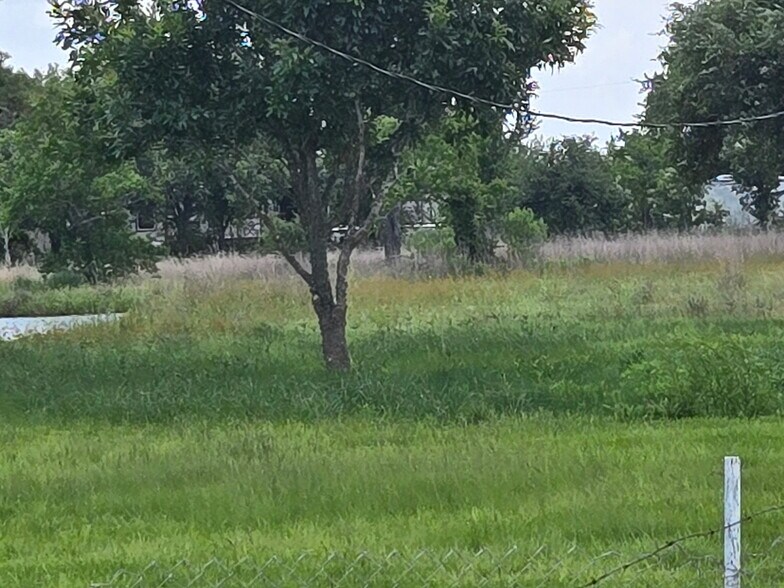 More Photos Of 8235 Hasting Cannon Rd, Alvin Land For Sale