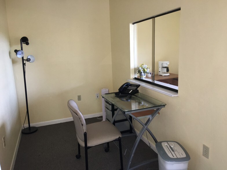 More Photos Of 27725 Old US Highway 41, Bonita Springs Office For Lease