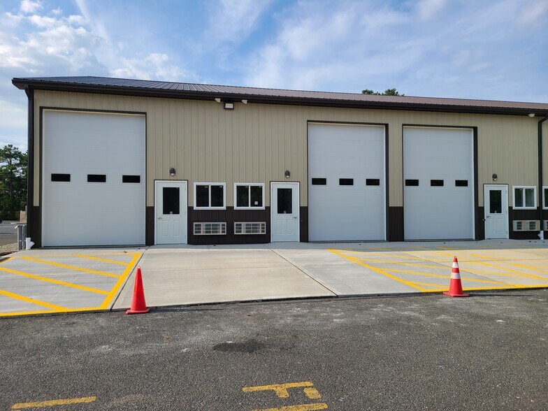 More Photos Of 1922 Hooper Ave, Toms River Warehouse For Lease
