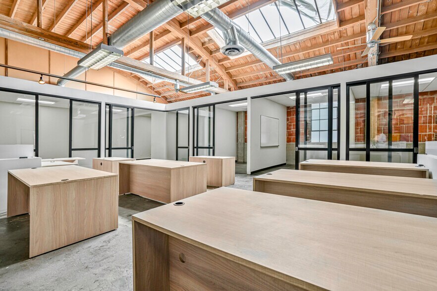 More Photos Of 335 15th St, San Diego Loft Creative Space For Lease