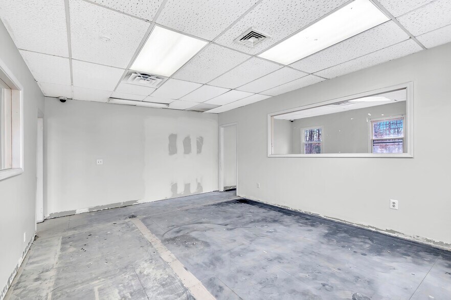 More Photos Of 540 Lacey Rd, Forked River Medical For Lease