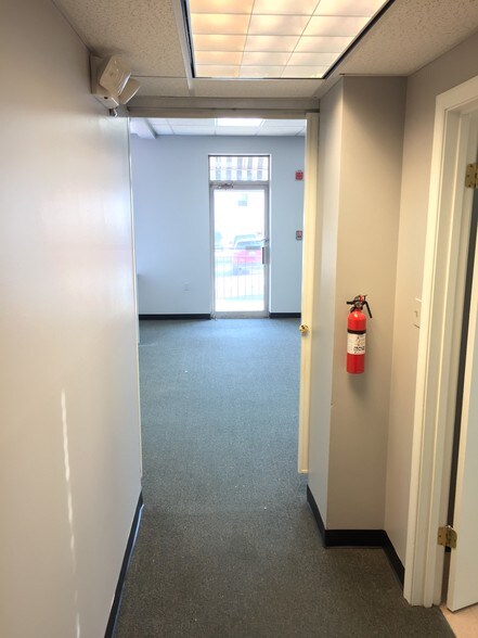 More Photos Of 28 Liberty St, Westminster Apartments For Lease