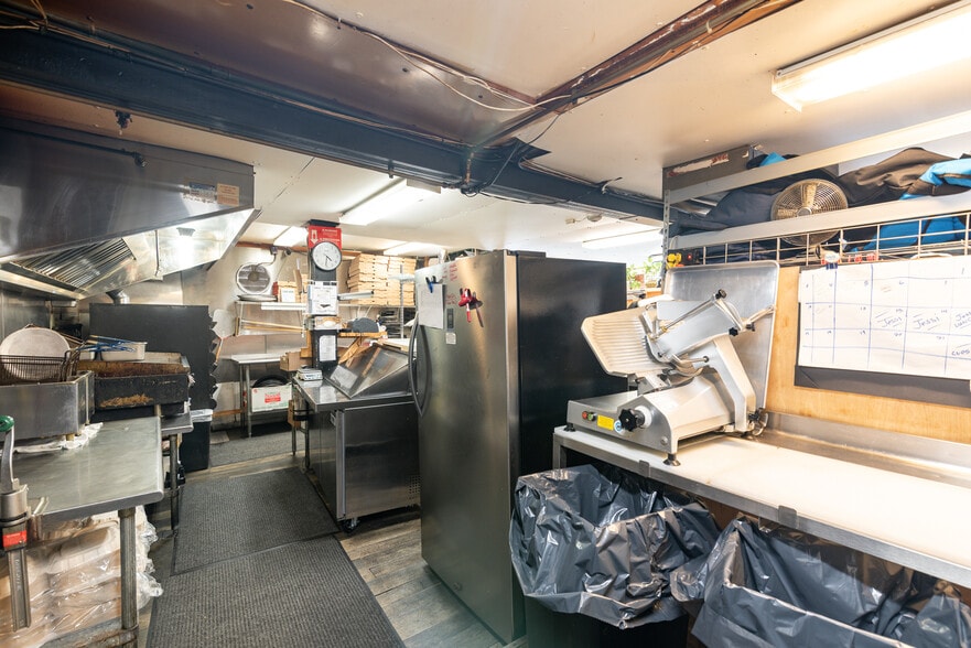 More Photos Of 65 Henry Law Ave, Dover Restaurant For Sale