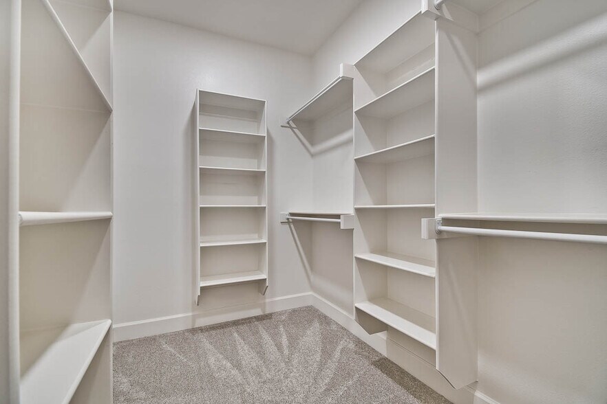 More Photos Of 502-510 W Persimmon St, Rogers Apartments For Sale