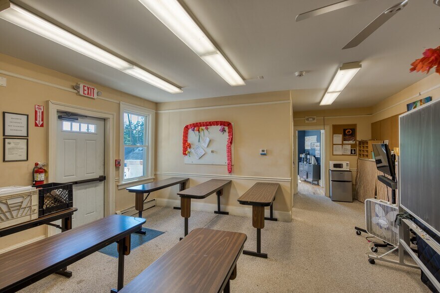 More Photos Of 14 Pine St, Stockbridge Schools For Sale