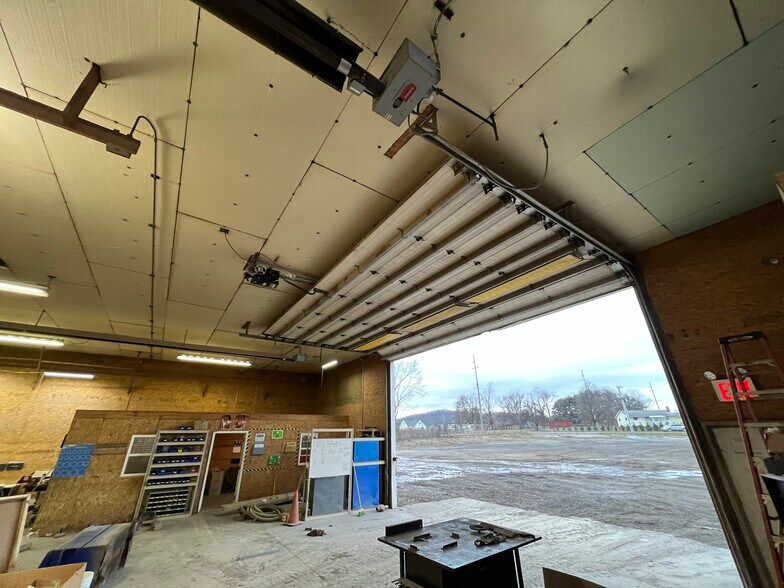 More Photos Of 1490 Truss Rd SW, New Philadelphia Warehouse For Sale