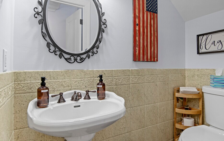 More Photos Of 303 W Juniper Ave, Flagstaff Hospitality For Sale