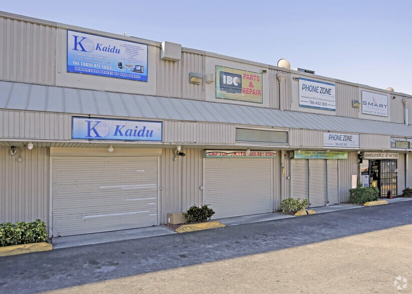 More Photos Of 7200-7256 NW 31st St, Miami Light Manufacturing For Lease