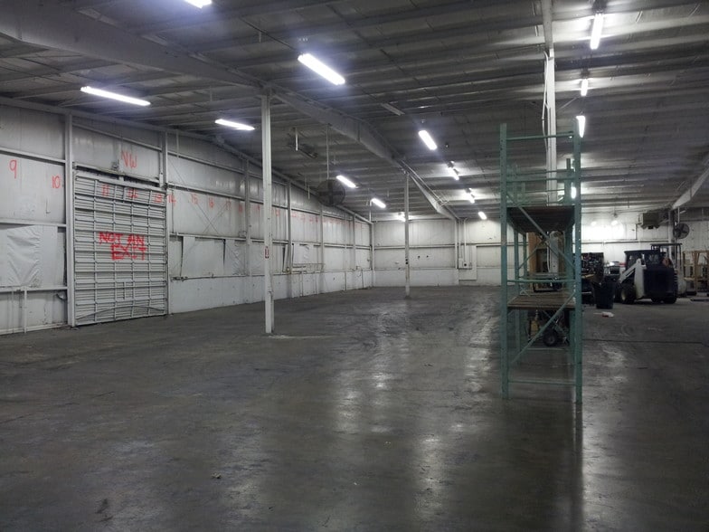 More Photos Of 8900 Rosehill Rd, Lenexa Unknown For Lease