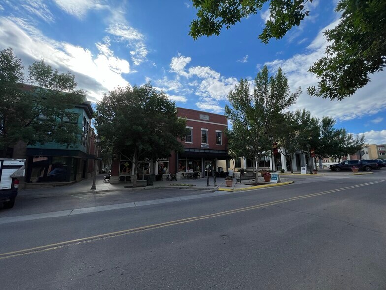 More Photos Of 1160 Capitol St, Eagle Storefront Retail Office For Sale