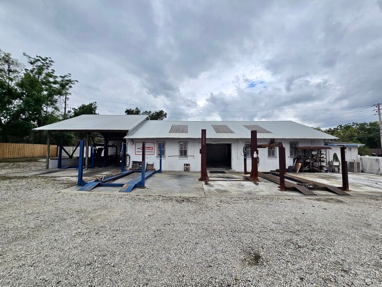 More Photos Of 1310 E 1st Ave, Mount Dora Auto Repair For Lease