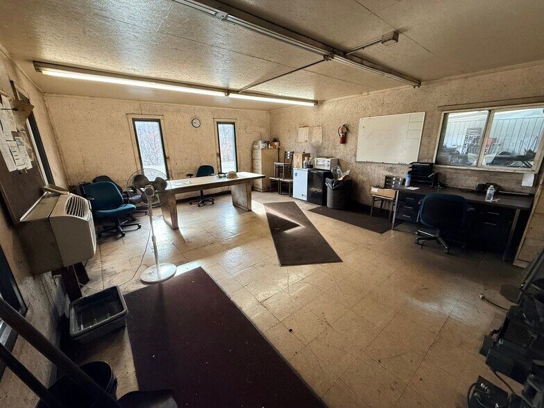 More Photos Of 13125 Old US Route 23, Catlettsburg Industrial For Sale