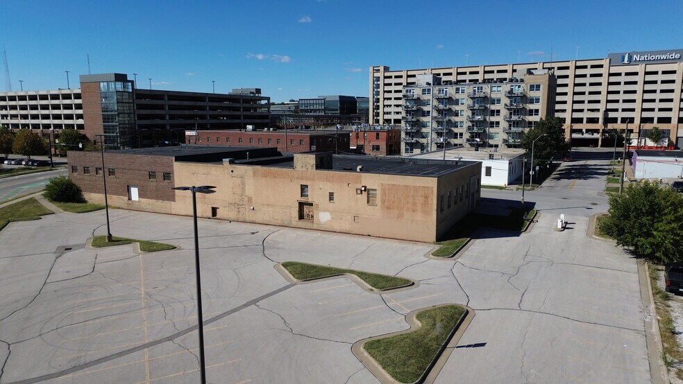 More Photos Of 1100 Cherry St, Des Moines Warehouse For Lease