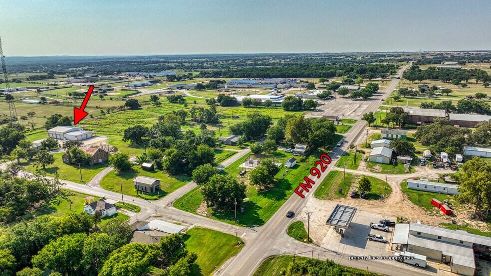 More Photos Of 221 Judd St, Weatherford Flex For Sale