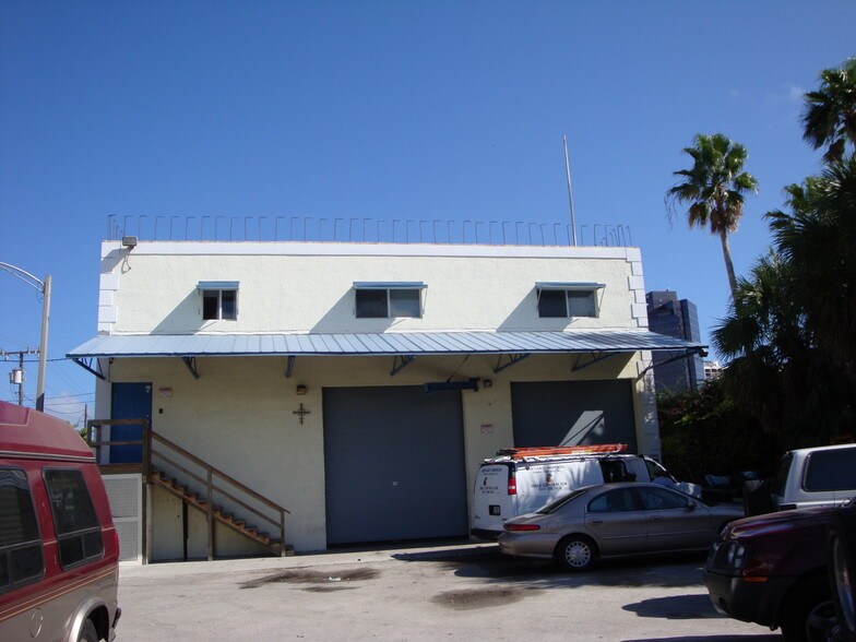 More Photos Of 420 6th St, West Palm Beach Flex For Lease