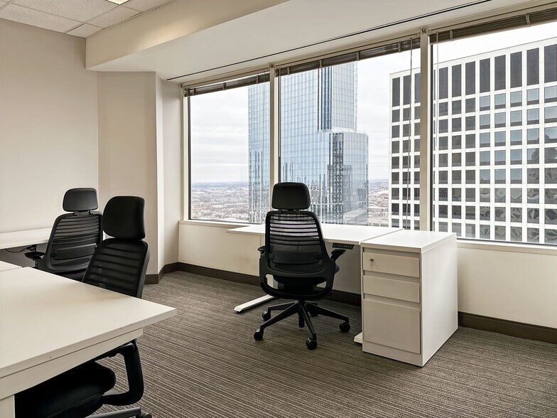 More Photos Of 200 S Wacker Dr, Chicago Office For Lease